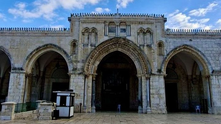 الاحتلال يواصل اغلاقه للمسجد الاقصى المبارك بذرائع امنية