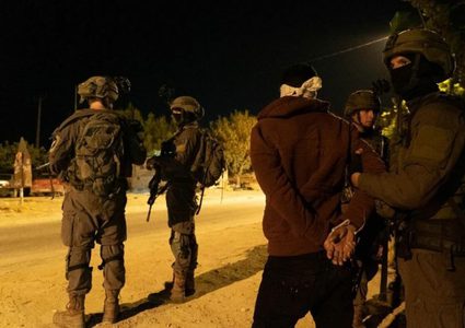 قوات الاحتلال تعتقل شابا من الدوحة غرب بيت لحم