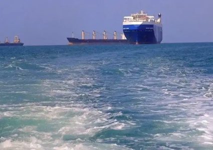 إسرائيل تتأهب في البحر الأحمر.. قطع بحرية ومضاعفة قوات