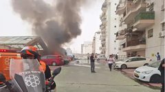 3 رشقات صاروخية خلال 20 دقيقة.. حرائق ودمار واسع في حيفا