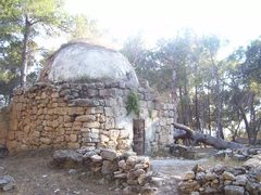 مستوطنون يقتحمون مقام "النبي غيث" في دير عمار شمال غرب رام الله