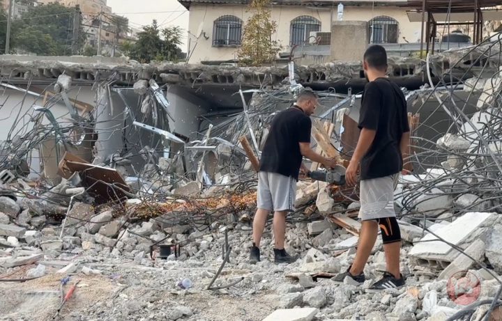 الاحتلال يجبر شقيقين على هدم منزليهما في سلوان