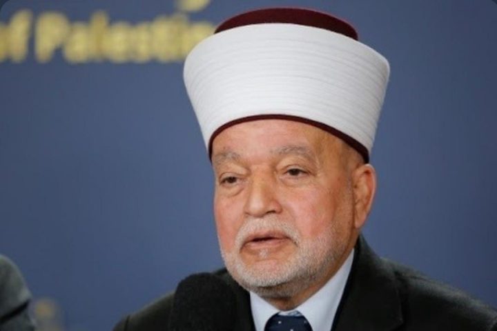 المفتي العام يحذر من تداول نسخة من القرآن الكريم