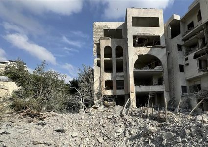 7 شهداء في قصف الاحتلال جنوب صور ولبنان يعلن يوم حداد وطني