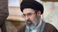 الزعيم الأعلى الإيراني: إدارة مضيق هرمز ستدخل مرحلة جديدة