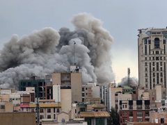 الاحتلال: 1000 طلعة جوية هجومية على إيران