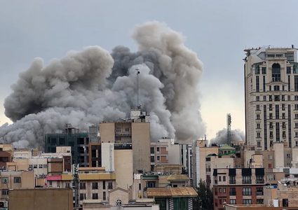 الاحتلال: 1000 طلعة جوية هجومية على إيران