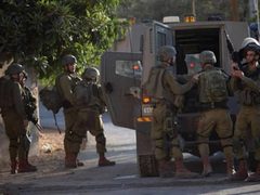 الاحتلال يعتقل مواطنا من برقا شرق رام الله