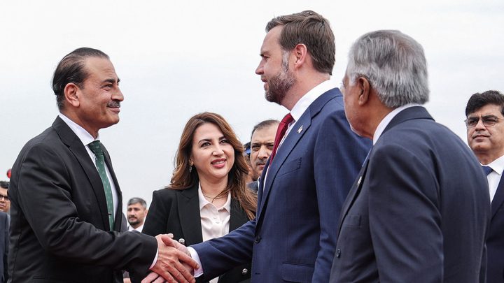 مسؤول أميركي ينفي الموافقة على الإفراج عن أصول إيرانية مجمّدة