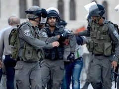 الشرطة الإسرائيلية تعتقل مشاركين في وقفة بأم الفحم رفضاً لقانون إعدام الأسرى