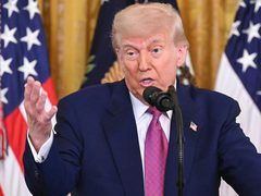 ترامب ينتقد وسائل إعلام بسبب حرب إيران ويصفها بـ"الزائفة"