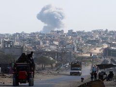 الاحتلال يواصل خروقاته: نسف منازل وإطلاق نار شرق غزة