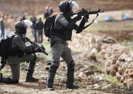 إصابة مواطنين برصاص الاحتلال واعتقال 3 آخرين جنوب شرق القدس