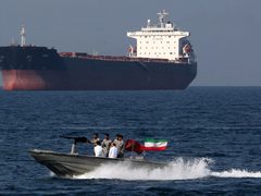 "خاتم الأنبياء": إيران ستمنع سفن "العدو" من عبور مضيق هرمز وتعتزم فرض سيطرة دائم