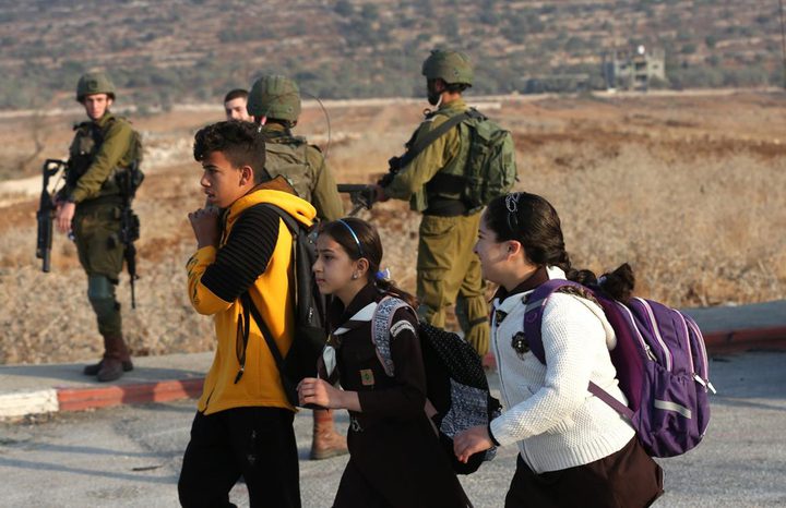 إغلاق بوابة اللبن الشرقية جنوب نابلس يعيق وصول الطلبة إلى مدارسهم