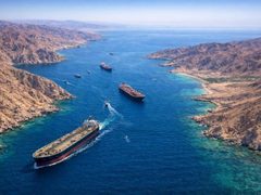 طهران تتحدى تهديدات ترامب: مضيق هرمز بيدنا والحصار مصيره الفشل