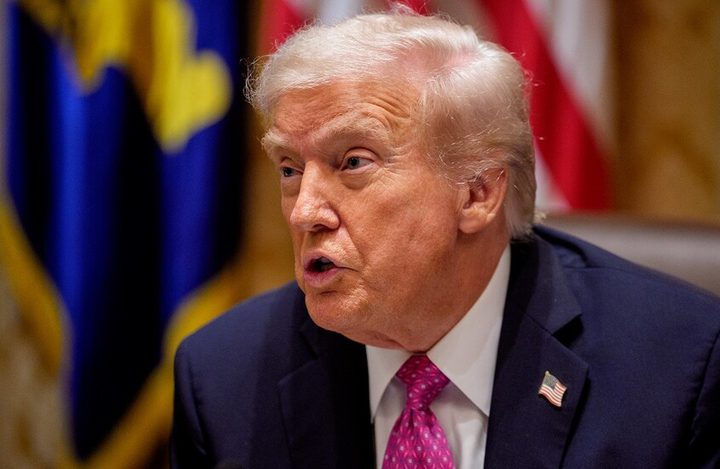 ترامب يهدد بإغراق السفن الإيرانية التي تقترب من الحصار الأمريكي