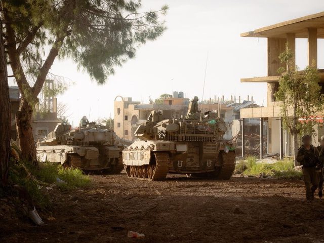 نتنياهو يعلن استمرار الهجمات الإسرائيلية على لبنان