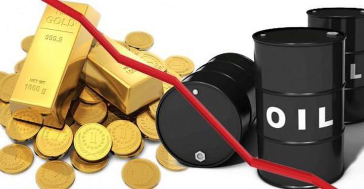 تراجع أسعار النفط واستقرار الدولار وسط آمال بحوار أميركي إيراني