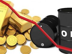 تراجع أسعار النفط واستقرار الدولار وسط آمال بحوار أميركي إيراني