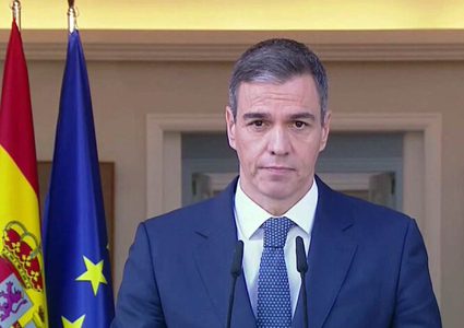 سانشيز: إسرائيل تنتهك الشرعية الدولية وسنواصل الوقوف مع ما هو عادل وقانوني