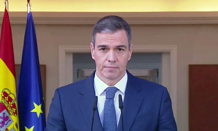 سانشيز: إسرائيل تنتهك الشرعية الدولية وسنواصل الوقوف مع ما هو عادل وقانوني