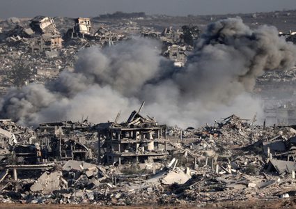 5 شهداء بقصف للاحتلال على مخيم الشاطئ غرب مدينة غزة