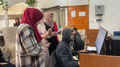 L’Onde Porteuse الفرنسية: إذاعة هنا غزة مشروع يعيد الصوت الفلسطيني من قلب الدمار