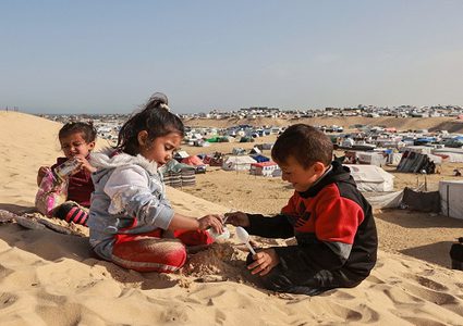 "أوتشا" يحذر من تزايد مخاطر انتشار الأمراض في مخيمات النزوح بقطاع غزة