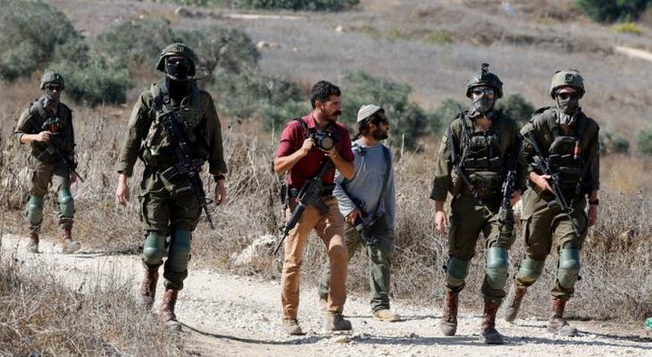 إصابة مواطن ونجله في اعتداء للمستوطنين جنوب الخليل