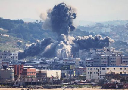 9 شهداء وعدد من الجرحى في قصف الاحتلال عدة مناطق في لبنان
