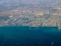 ايران تعلن فتح مضيق هرمز بشكل كامل