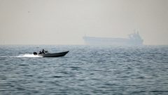 الهند تحتج على استهداف إيران سفينتين تحملان علمها في مضيق هرمز
