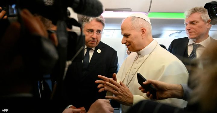 البابا يتمسك بخطاب السلام في جولته الأفريقية ويتجنب الرد على هجمات ترامب