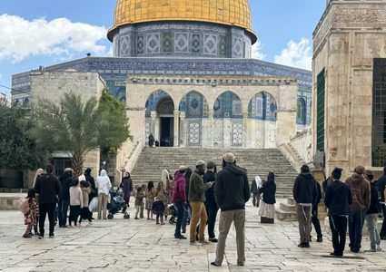 محافظة القدس تحذر من دعوات لاقتحامات واسعة للأقصى ورفع أعلام الاحتلال داخله