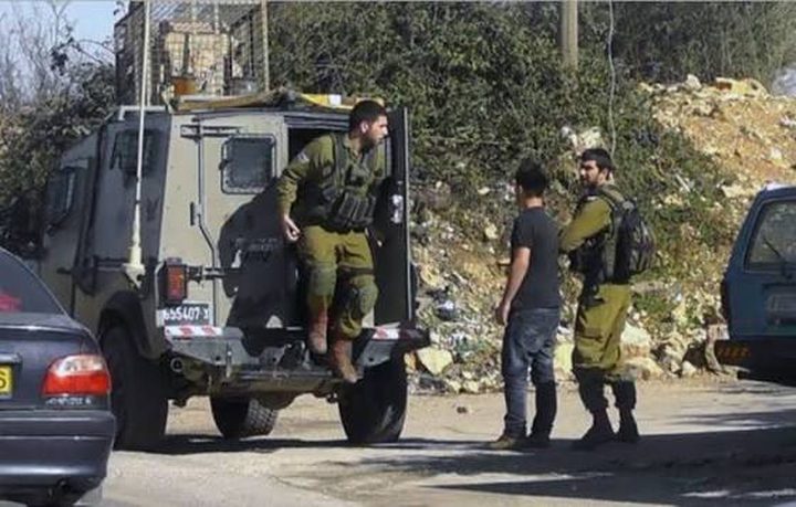 الاحتلال يعتقل مواطنين من بيت دقو والرام شمالي القدس