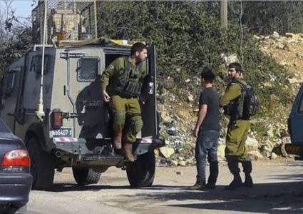 الاحتلال يعتقل مواطنين من بيت دقو والرام شمالي القدس