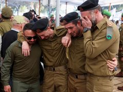 هآرتس: شهادات لجنود إسرائيليين تكشف صدمات وانتهاكات خلال الحرب في غزة