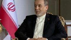 إيران.. أزمة هرمز تكشف "شرخا" بين السياسيين والعسكريين