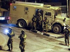 الاحتلال يقتحم بيتونيا غرب رام الله وحي أم الشرايط في البيرة