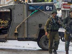 الاحتلال يعتقل أكثر من 50 مواطنا من بيت أمر ويطا والخليل