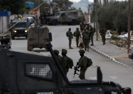 الاحتلال يشن حملة اعتقالات واسعة في عنبتا شرق طولكرم