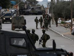 الاحتلال يشن حملة اعتقالات واسعة في عنبتا شرق طولكرم