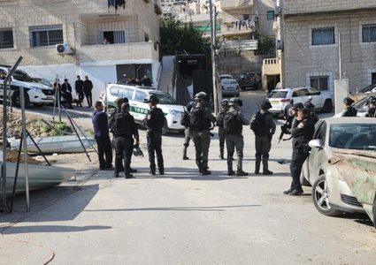 الاحتلال يخطر بهدم محال تجارية في جبع جنوب جنين