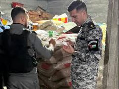 الضابطة الجمركية و الأمن الوقائي :ضبط 3.5 طن مواد غذائية فاسدة في الخليل