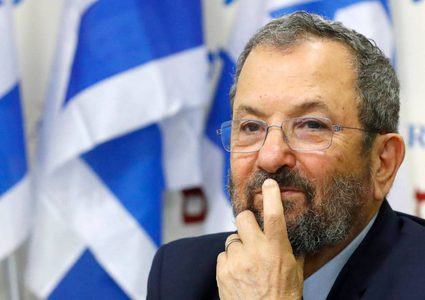 باراك: أهداف الحرب لم تتحقق وتفكيك حزب الله غير عملي