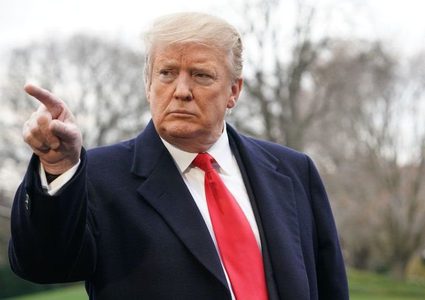ترامب يتهم إيران بانتهاك وقف إطلاق النار ويهدد بخيارات عسكرية وشيكة