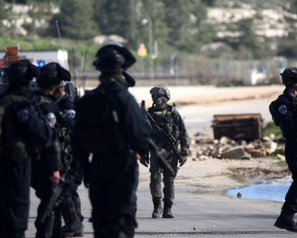 قوات الاحتلال تغلق المدخل الوحيد لقرية الجبعة جنوب غرب بيت لحم