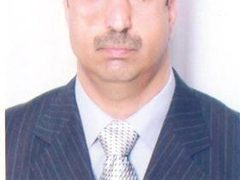 "مريول" امام الدبابة