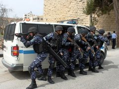 شرطة بيتونيا تحبط محاولة اختطاف مواطن غرب رام الله وتقبض على مشتبه به